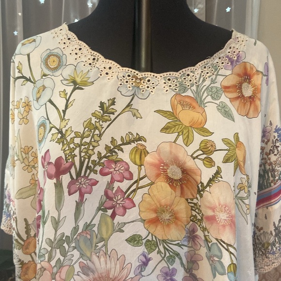 Beautiful Silk Johnny Was Blouse - Picture 2 of 7